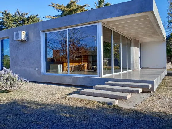Casa En Lunlunta, Maipú: 2 Hab, Living-cocina Integrados