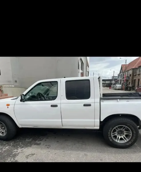 Nissan Frontier 2.4l 4x2