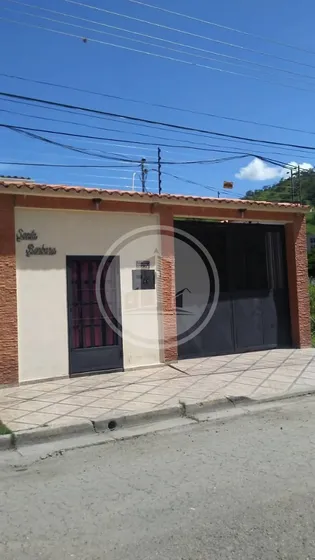  Vende Bella Y Comoda Casa En Urb Santa Rosalia En Cagua   225mts2 Estado Aragua    022js