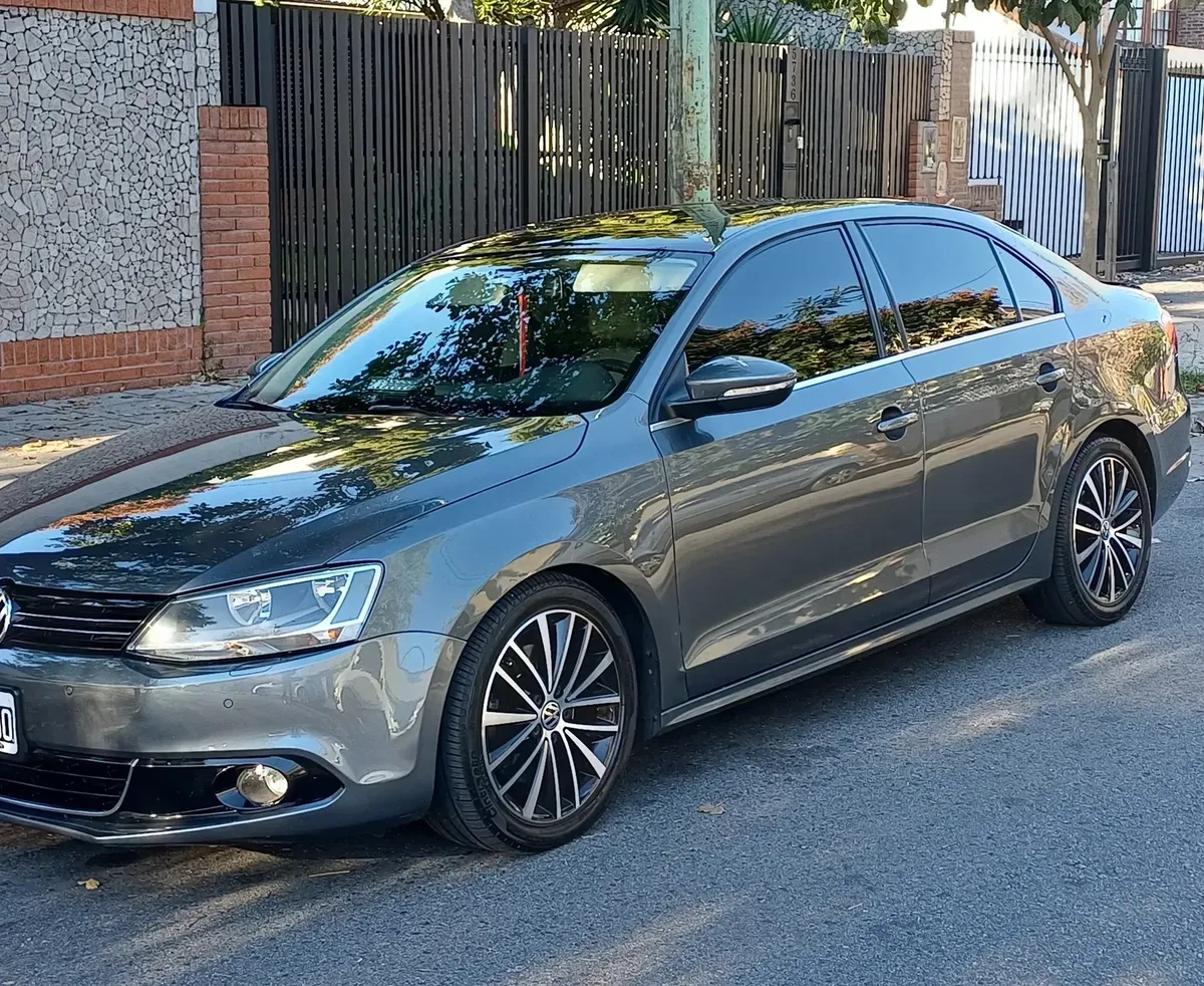 Volkswagen Vento 2.0 Sportline Tsi 200cv Dsg