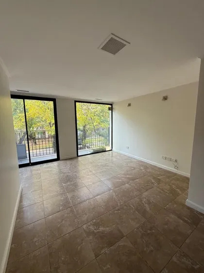 Departamento En Venta - 2 Dormitorios 2 Baños - Cochera - 112mts2 - Monte Grande