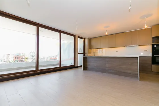 Departamento En Venta De 3 Dorm. En Las Condes