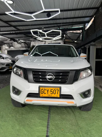 Nissan Np300 Frontier 2.5l