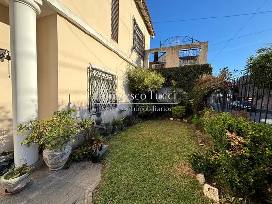 Casa En Venta 5 Ambientes Villa Sarmiento