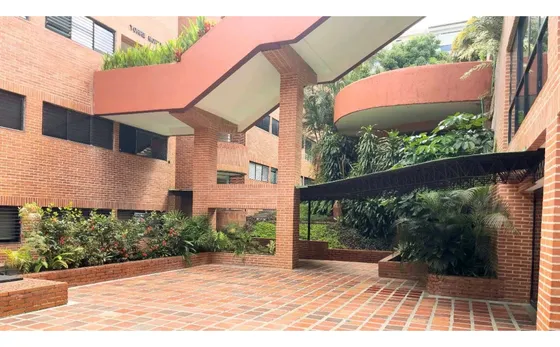 Se Alquila Apartamento 337m2 El Peñon 0555