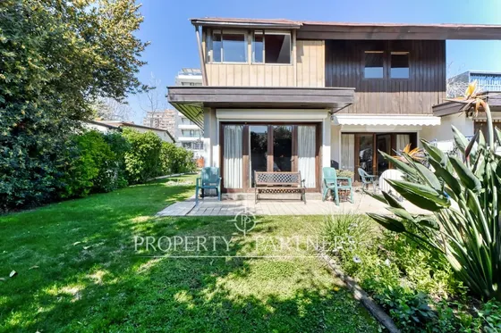 ¡oportunidad! Casa Con Gran Jardín Y Potencial Par...
