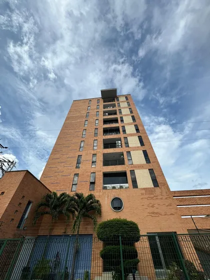 Apartamento En Venta Amoblado Res Kiffa Agua Blanca                        Jc-lp