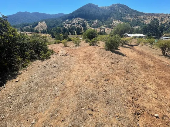 Vende Sitios Amplios En San Nicolas