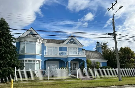 Casa En Venta 4 Dormitorios En Punta Arenas