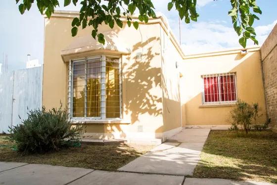 Venta Casa 2 Hab. B. Colonial Parque S.m Mendoza