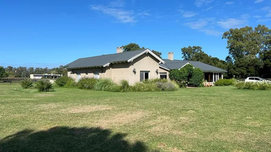Chacra En Venta - 4 Dormitorios 3 Baños - 18.440mts2 - San Miguel Del Monte