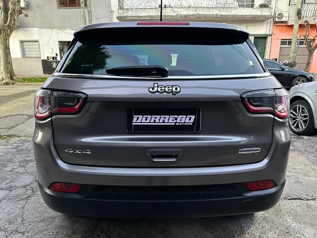 Jeep Compass 2.4 Longitude Plus 4X4517853793454673925