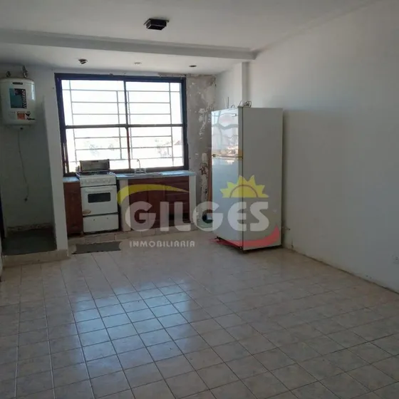 Alquiler De Departamento 2 Amb.  En Moron