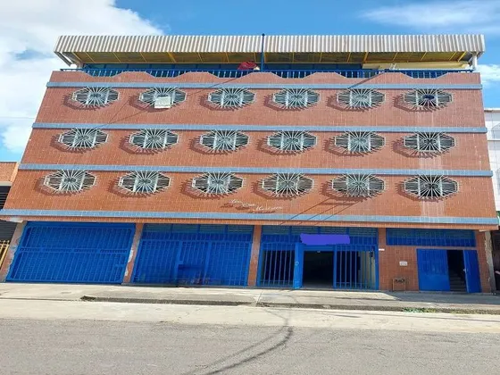 Fp  253349  Se Alquila  Local Comercial En Santa Rosa Valencia