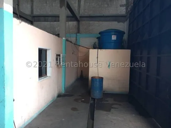 En Francisco De Miranda Galpon En Venta Santa Rita Db 22-12028