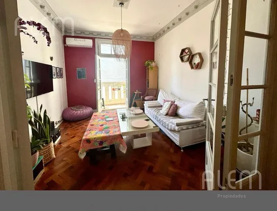 Departamento En  Balvanera De 4 Ambientes