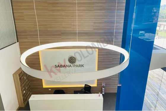 Arriendo  Consultorio U Oficina Sabana Park (9080).