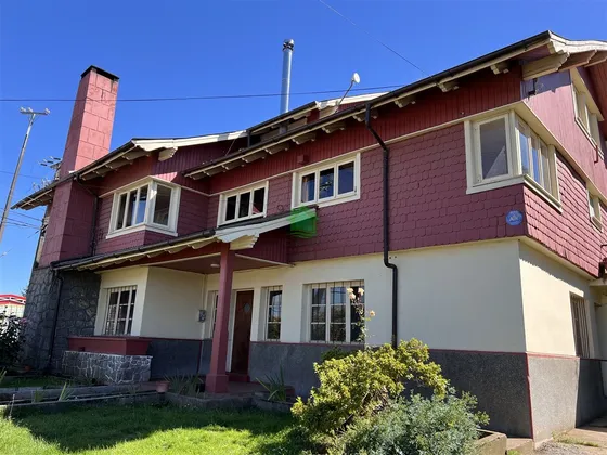 Casa En Arriendo De 5 Dorm. En Puerto Varas