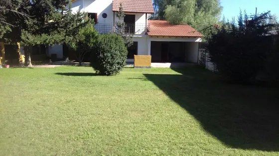 Casa En Venta En Chacras De Coria