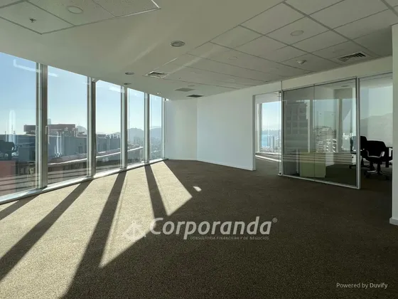 Cómoda Oficina Vista Al Parque Araucano, Nueva Las Condes