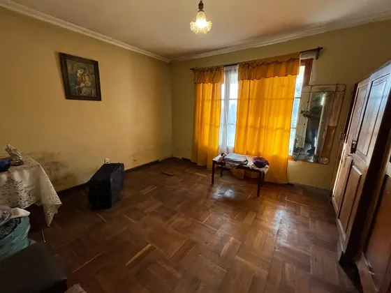 Se Vende Casa De Material Solido Con Amplio Terreno