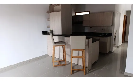 Apartamento En Arriendo En La Ceja, Sector Payuco.