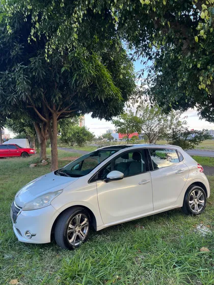 Peugeot 208 1.6 16v Griffe Flex Aut. 5p