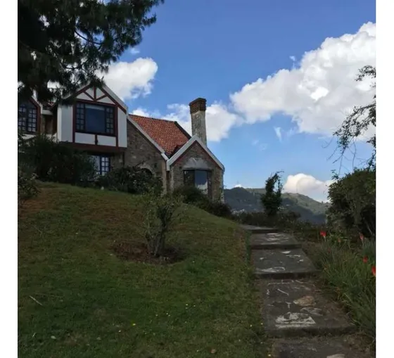 Se Vende Acogedora Casa En La Calera