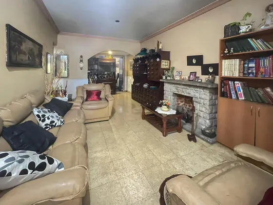 Venta 6 Inmuebles En Block, En Caseros