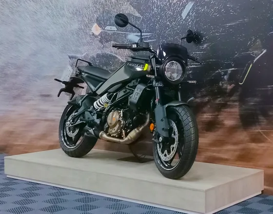 Husqvarna Svartpilen 250