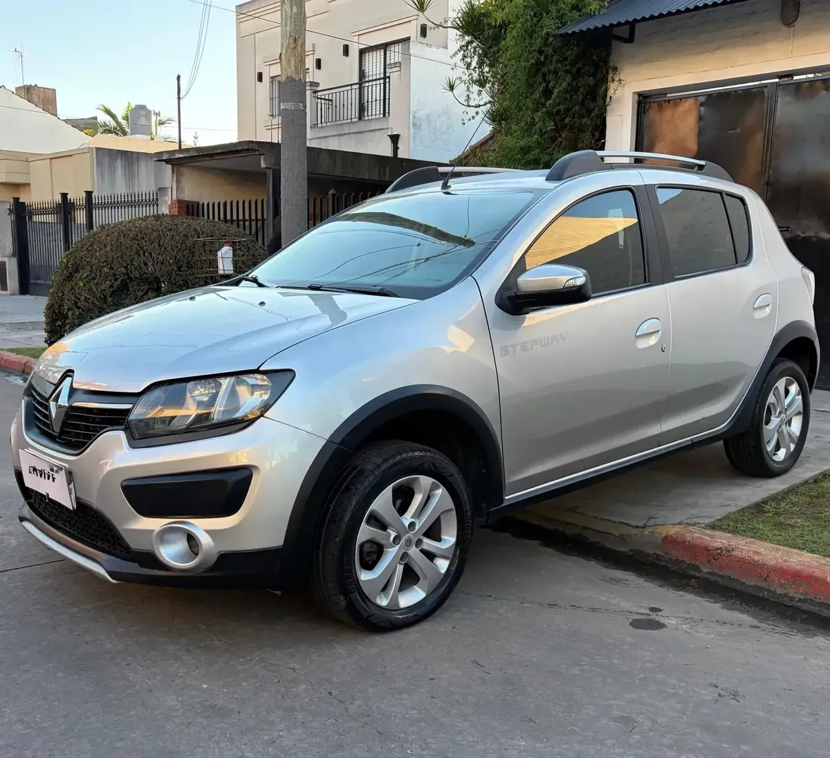 Renault Sandero Stepway 1.6 Privilege Plus 105cv