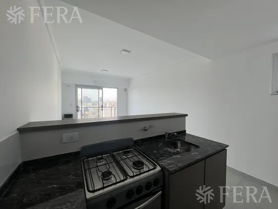 Venta De Departamento 1 Ambiente Con Balcón En  Wilde