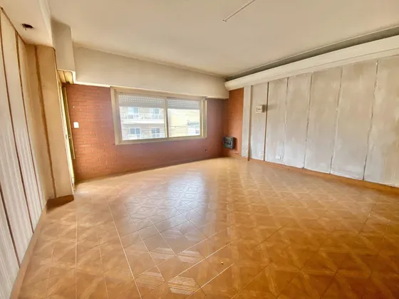 Departamento 5 Ambientes Sin Expensas - Caseros