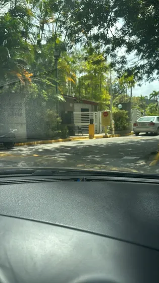 Se Vende Bello Town House-414m2-4h+3b+1hs+1bs+4p+vig-cerrado-la Boyera-