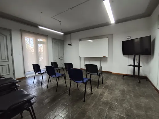 Arriendo De Oficinas En Casona Cowork, Ñuñoa.