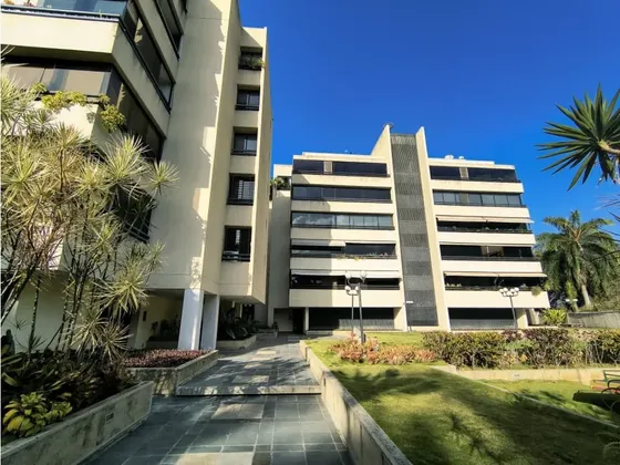 Se Alquila Apto 241m² 3h+1s/3b+1s/3p La Castellana