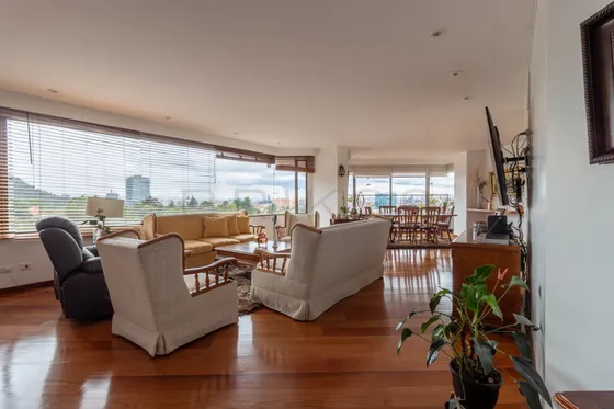Apartamento En Arriendo/venta En Santa Bárbara. Cod V6125