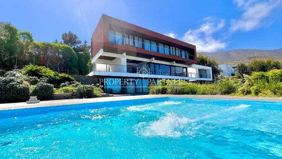 Gran Casa Con Vista Al Mar Y Cerro La Cruz Zapalla...