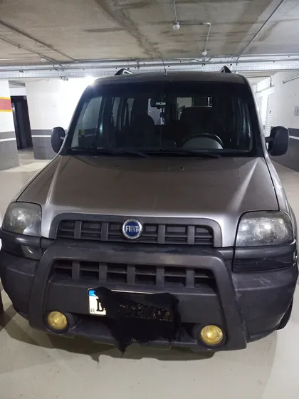Fiat Doblo 1.8 Adventure 5p