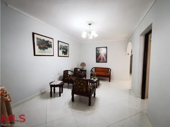 Casa Con Muy Buenos Espacios(mls#238074)