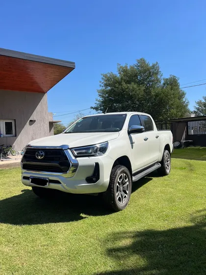 Toyota Hilux Pick-up 2.8 Cd Srv 204cv 4x2 At