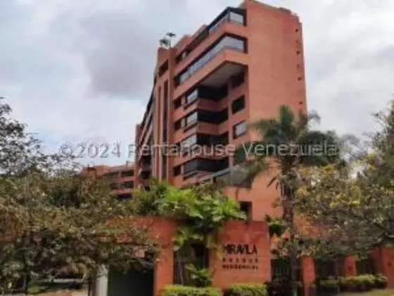 #26-17431 Exclusivo, Remodelado Y Único Pent-house En La Tahona