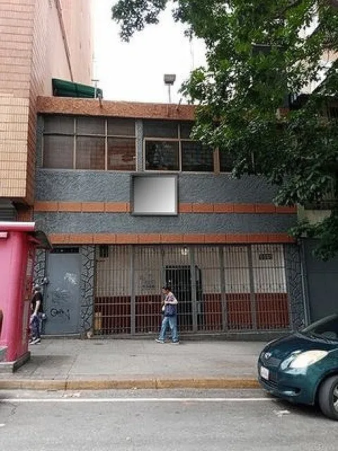 Venta De Local Con Fondo De Comercio De Restaurant, A Nivel De Calle