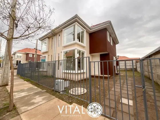 Casa En Arriendo 3d 2b Con Estacionamiento | Puente Alto