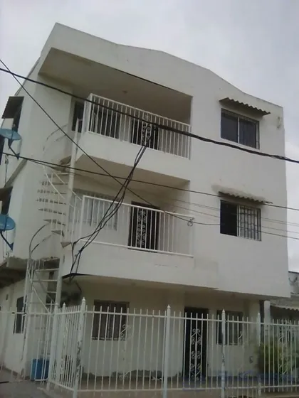 Casa Grande Y Amplia Para Invertir Cod. 37625