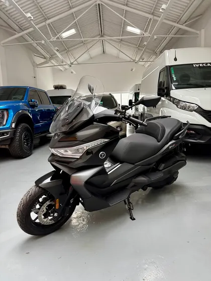 Voge Sr4 Max Scooter No Kymco 350