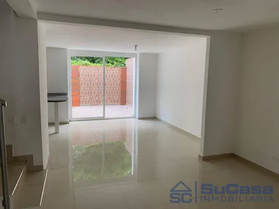 Casa Completamente Remodelada Lugar Tranquilo Cod. 39940