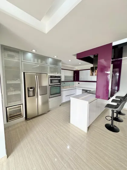 Lh Se Vende Apartamento De Lujo En Las Acacias Kavanayen 