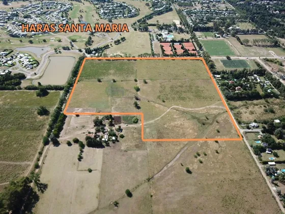 Excelente Fracción En Venta! Loma Verde