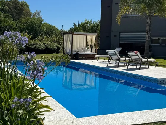 Venta Casa Fincas San Vicente 1 Con Fondo A Laguna